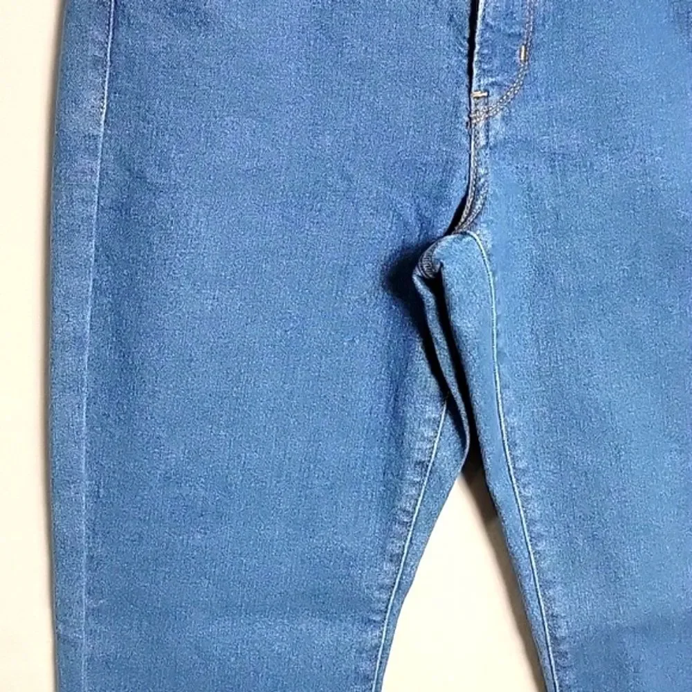 NEW.. LEVI'S.. CLASSIC STRAIGHT.. - Picture 6 of 16